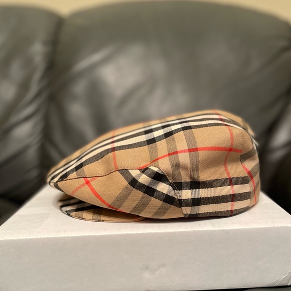 Vintage Burberry’s news boy cap - size large - Picture 2 of 5